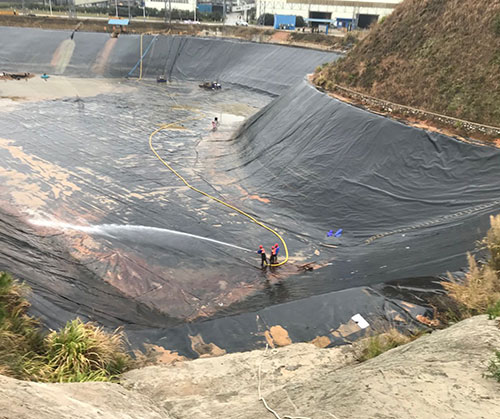 两当废水池清理